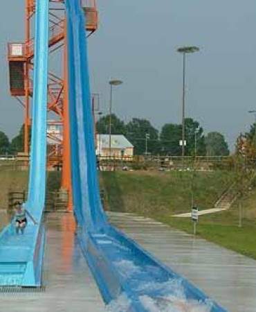 water slides at Wave Country